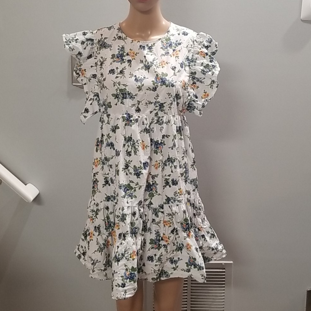 Zara ruffled sleeve floral dress.